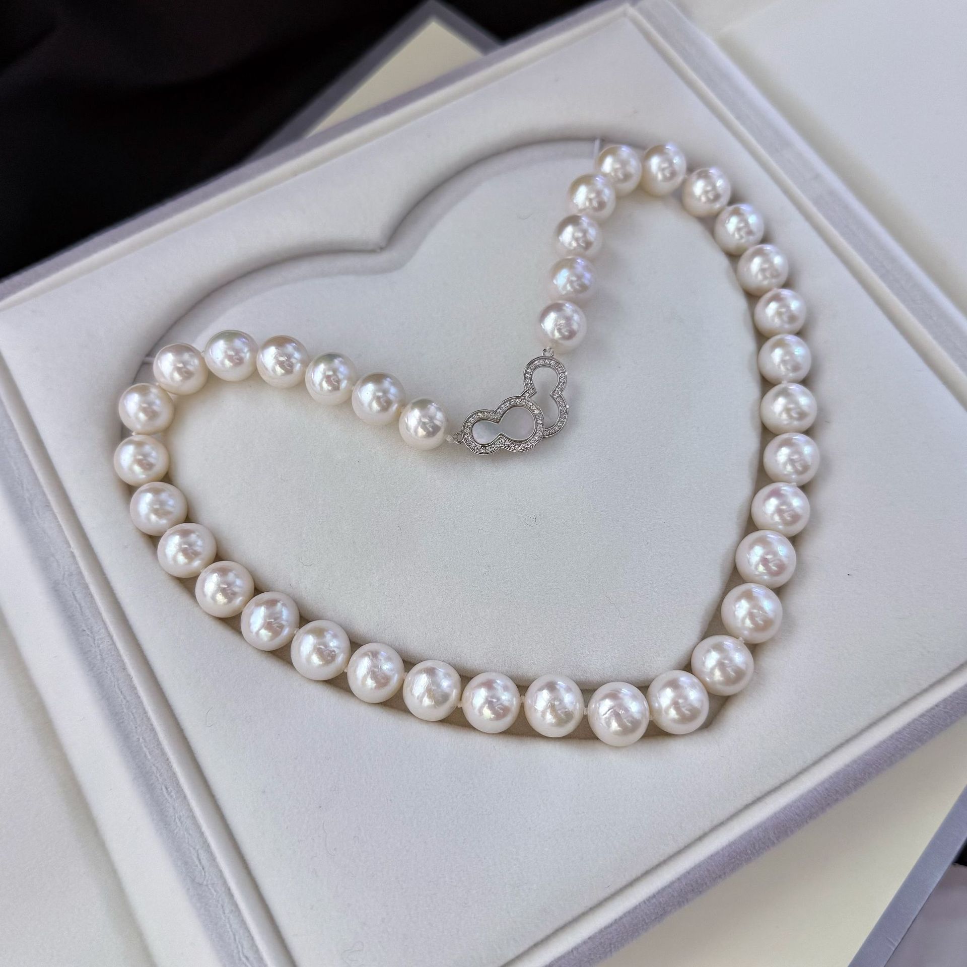 ��������Դͷ�»��İ�ƽ����λ��Ȼ��ˮ���������߼���������