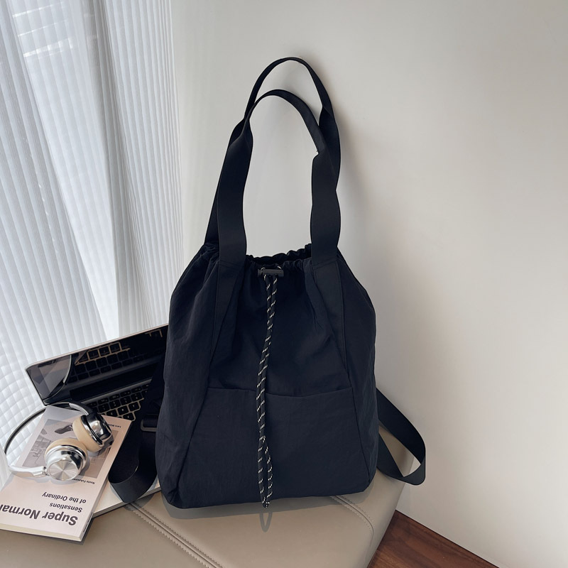Lightweight drawstring multi-purpose backpack, new spring/summer 2025 style, large capacity sports bag, relaxed fit, bucket bag.
