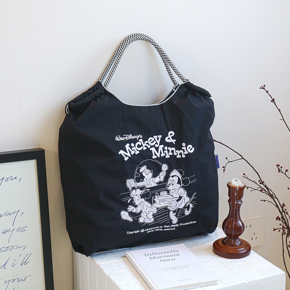 厳選ネット赤同項日系ボールチェーン刺繍レジ袋女性ファッション小衆大容量シングルバッグ潮