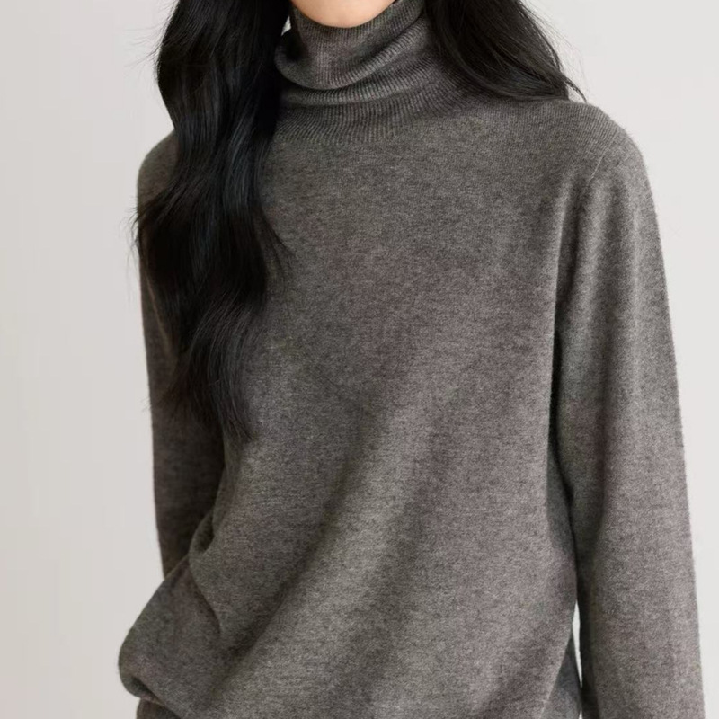 Winter Turtleneck Knitted Sweater for Women 2025 New Velvet Loose Elegant Long-Sleeved Sheep Wool Inner Top