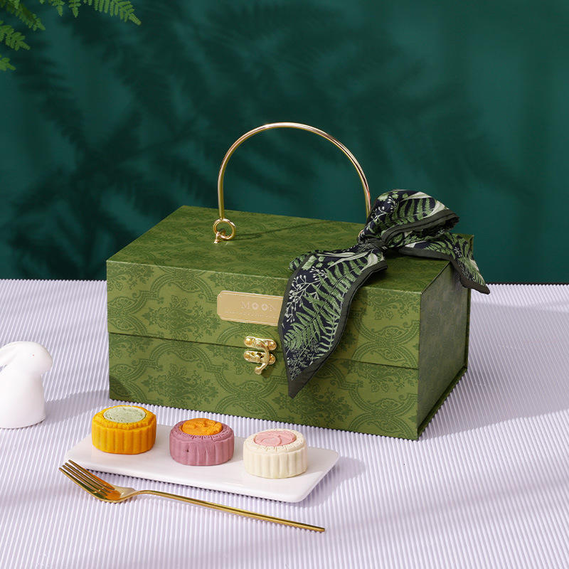 Ярко-зеленые* листья (90*6)