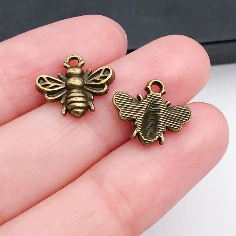 100種類の五色抜き蝶トンボミツバチ合金ペンダントdiyブレスレットキーホルダーアクセサリーバッグ|undefined