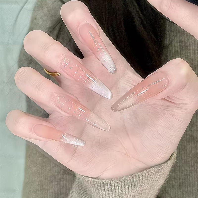 Pure desire to chase light cat's eye nail art super fairy flash blush gradient glass beads wearing a long pointed round handmade nail Pure desire to chase light cat's eye nail art super fairy flash blush gradient glass beads wearing a long pointed round handmade nail