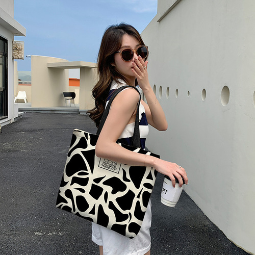 Canvas bag women's large capacity 2024 new shoulder bag original student class versatile shoulder bag handheld tote bag