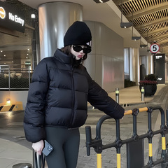 ヨーロッパとアメリカのケン・ダブリュー風ダウンコットンジャケット、女性用ショート丈、コーヒー色、小柄な方向け、ハイウエスト、スタンドカラー、バゲットジャケット、ヨーロッパとアメリカの越境モデル