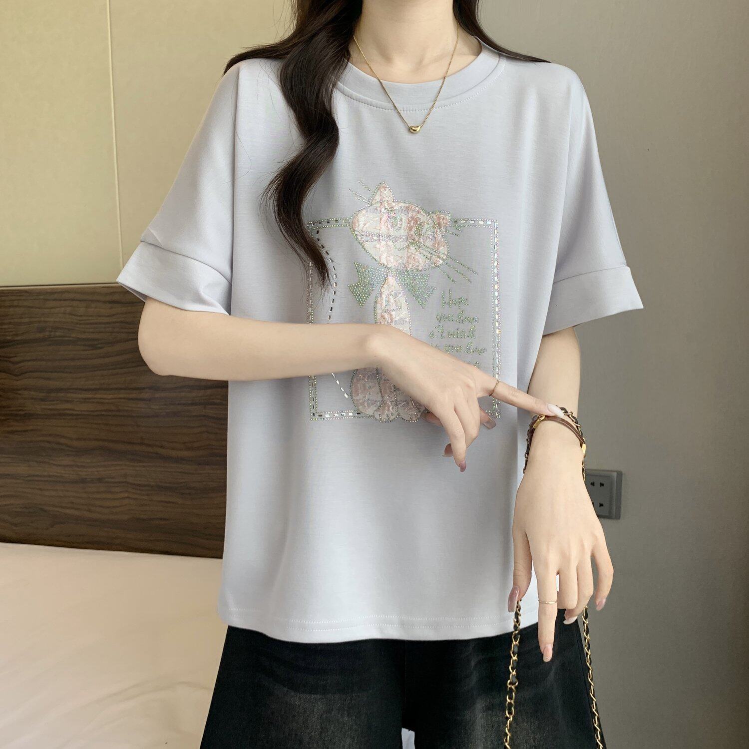 Áo thun nữ tay ngắn cổ tròn, phong cách trẻ trung, đính đá lấp lánh, form rộng thoải mái — màu đen chi tiết 11