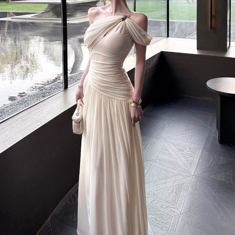 【Cool and Elegant】French-Style Vibe with Asymmetrical Shoulder and Twist Design Long Dress, Sexy and Alluring Dress