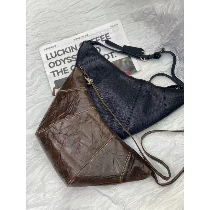 Small design retro bar, one-shoulder bag, genuine leather