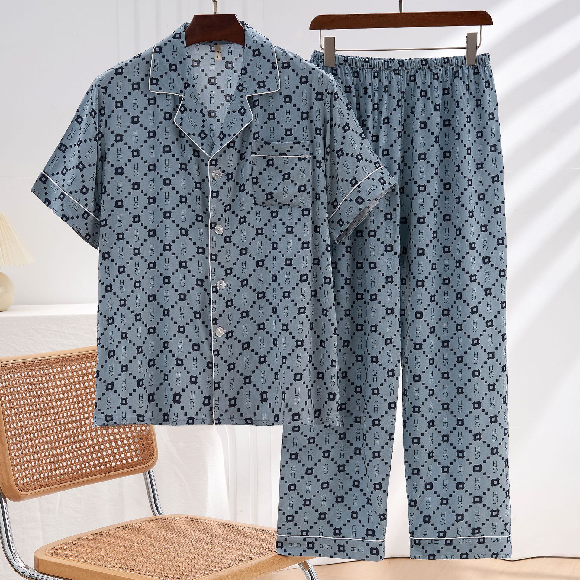 파란색 하단 체인