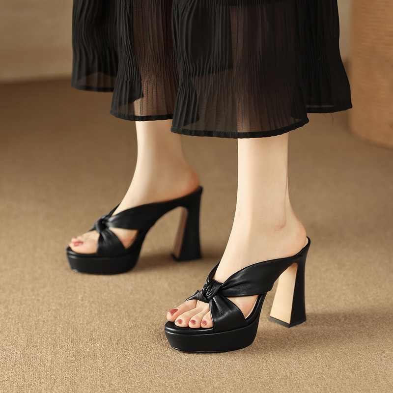 Women's Outdoor Sandals 2026 Summer Soft Sheepskin Waterproof Platform High Heels Fashion Bow Thick-Soled Chunky Heel Sandals Women's Outdoor Sandals 2026 Summer Soft Sheepskin Waterproof Platform High Heels Fashion Bow Thick-Soled Chunky Heel Sandals