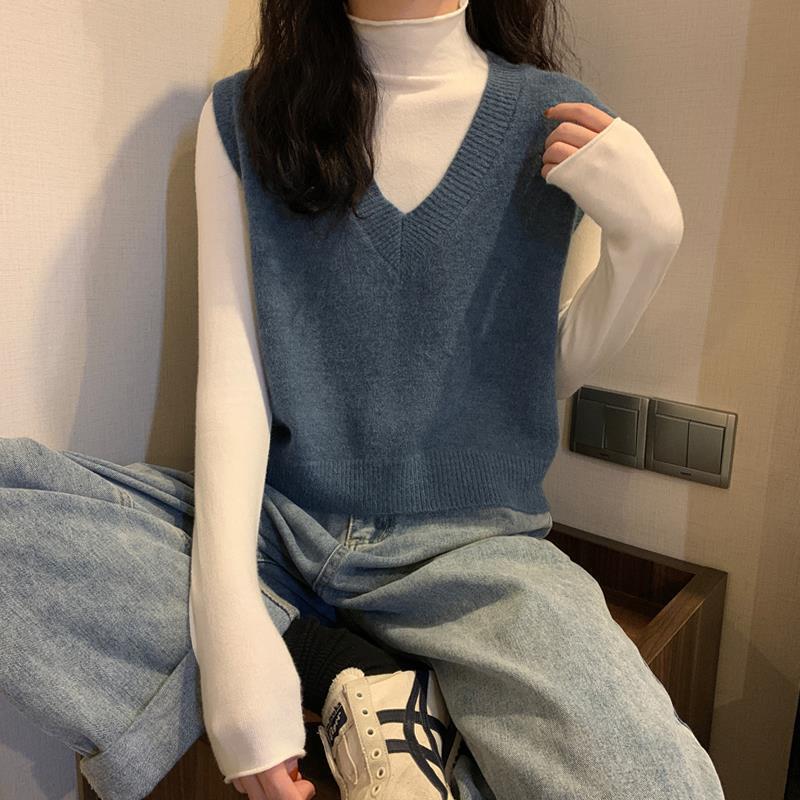 Knitted Sweater Vest Small Waistcoat Women's Autumn V-Neck Short Korean Style Autumn and Winter Curry Color Outer Wear Knitted Sweater Vest Small Waistcoat Women's Autumn V-Neck Short Korean Style Autumn and Winter Curry Color Outer Wear