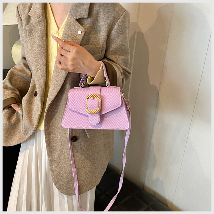 Cross-border wholesale niche design commuter crossbody bag for women 2024, fashionable and versatile women's single-shoulder armpit small square bag undefined