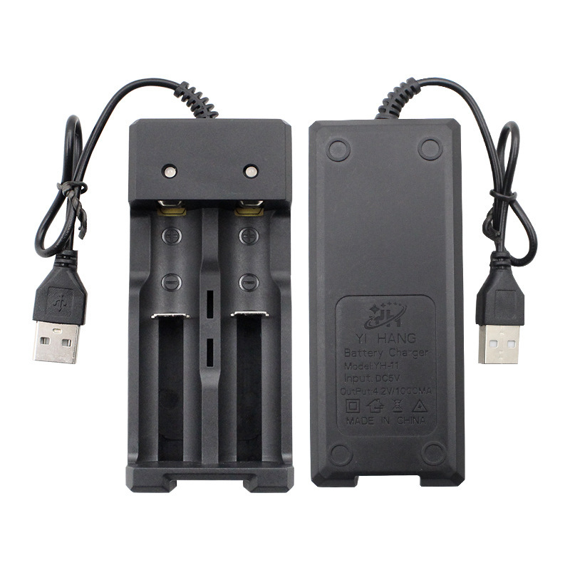 Double-slot USB lithium battery charger flash charge fast charge smart charger factory wholesale 3.7-4.2 headlight