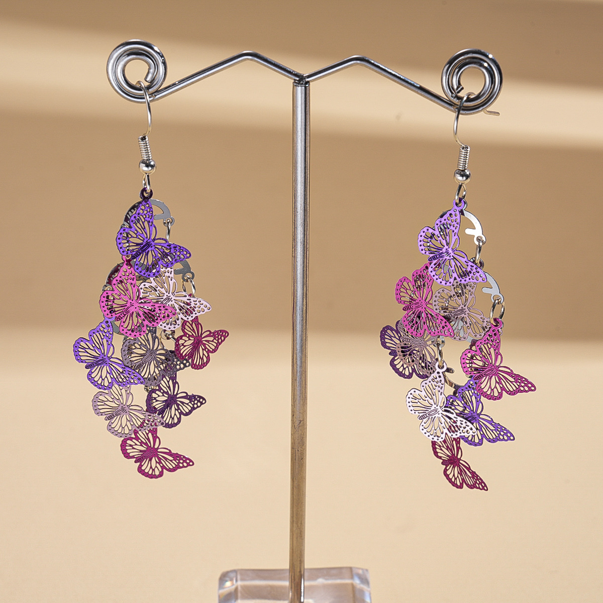 Europa y los Estados Unidos transfronterizos mariposa agujero gancho de orejas bordilla estilo nacional estilo retro moda personalidad pendientes de nicho de alta sensación de orejas image 7