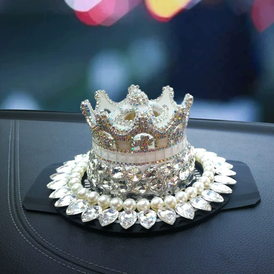 Diamond-Encrusted Crown Car Perfume Holder, Goddess-Style Car Interior Decoration, Car Fragrance Freshener Live Broadcast (Perfplant seat) - white-crown-set