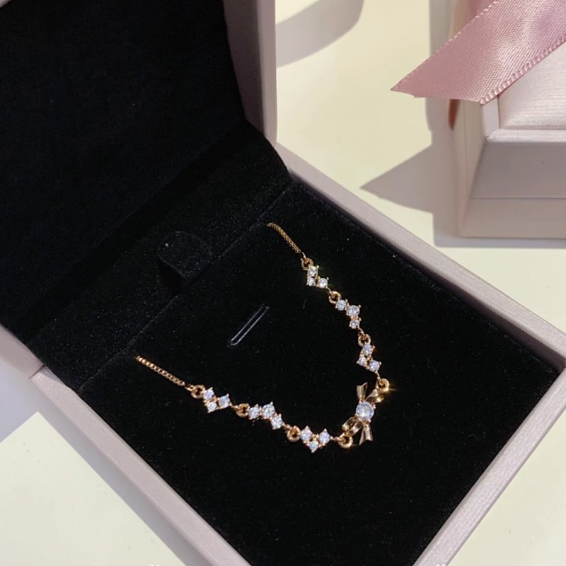 Valentine's Day small diamond bracelet female light luxury niche exquisite high sense girlfriends girlfriend birthday gift High sense