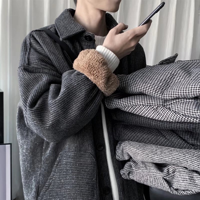 Abrigo de pana de algodón acolchado abrigo de invierno para hombre forrado de vellón engrosado suelto ins abrigo casual estilo de Hong Kong marca de moda guapo abrigo de algodón acolchado de color sólido