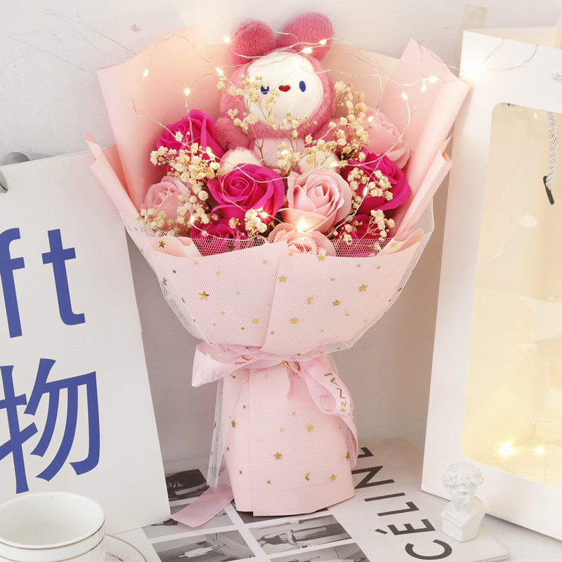 Día de la Madre Strawberry Bear Doll Muñeca Simulación Ramo de jabón de rosa Día de San Valentín Regalo de cumpleaños para novias y novias