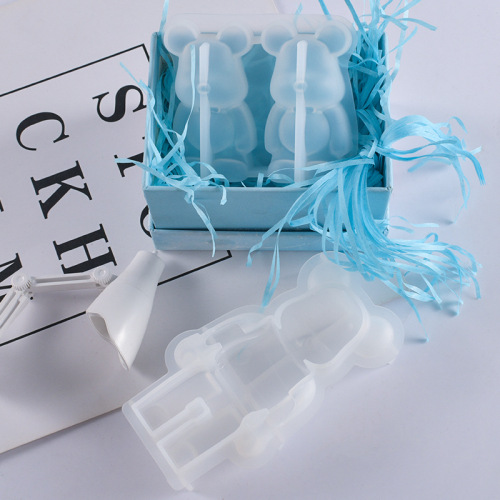 Poppy diy crystal glue aromatherapy plaster candle grinding tool cute violent bear semi-three-dimensional silicone mold