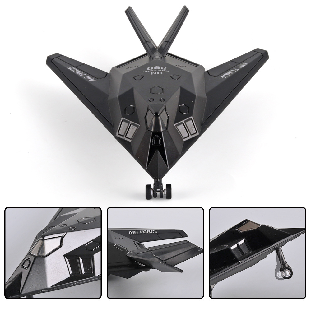 Aleación F117 luchador Tire hacia atrás sonido y luz Modelo de juguete avión infantil caja de color independiente transfronteriza