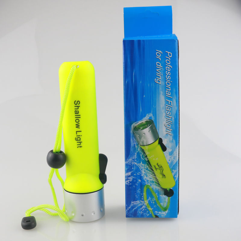 Magnetic control switch diving flashlight
