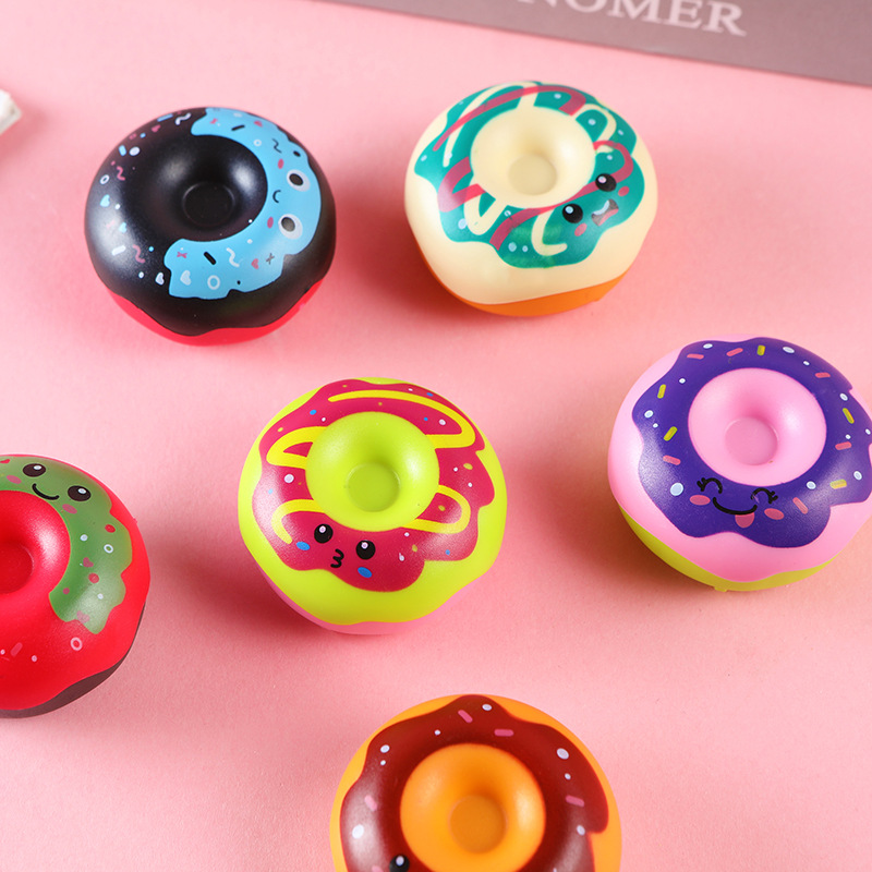 Nuevo modelo de simulación de retroalimentación carro de comida mini donut carro correrá mini modelo de juguete carro al por mayor