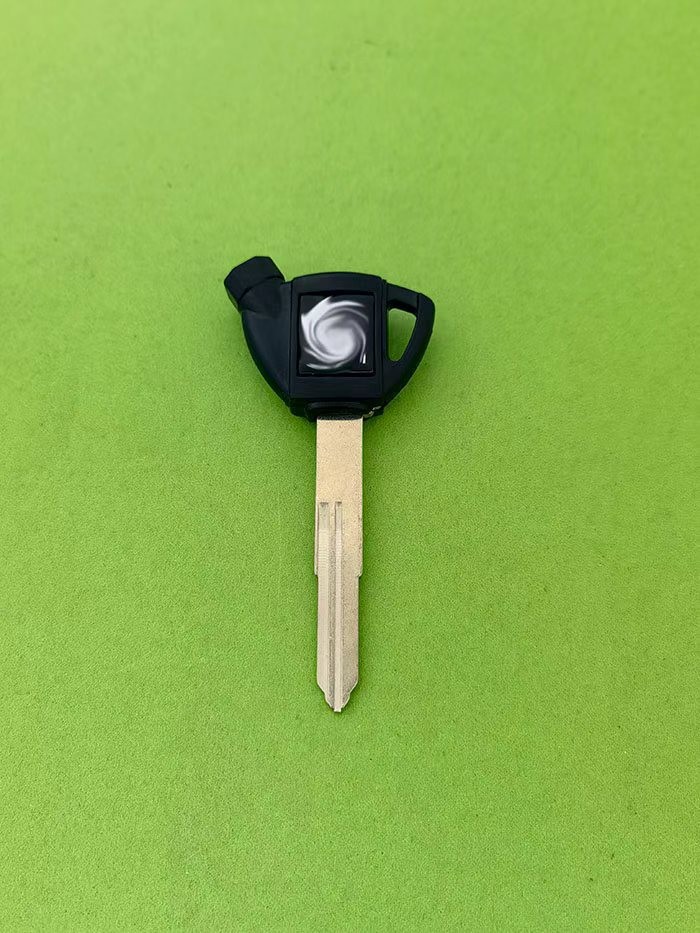 Suitable for Suzuki Motorcycle Keys, Universal Suzuki 006 Right Dual Key, Skywave 250/400/650 An650