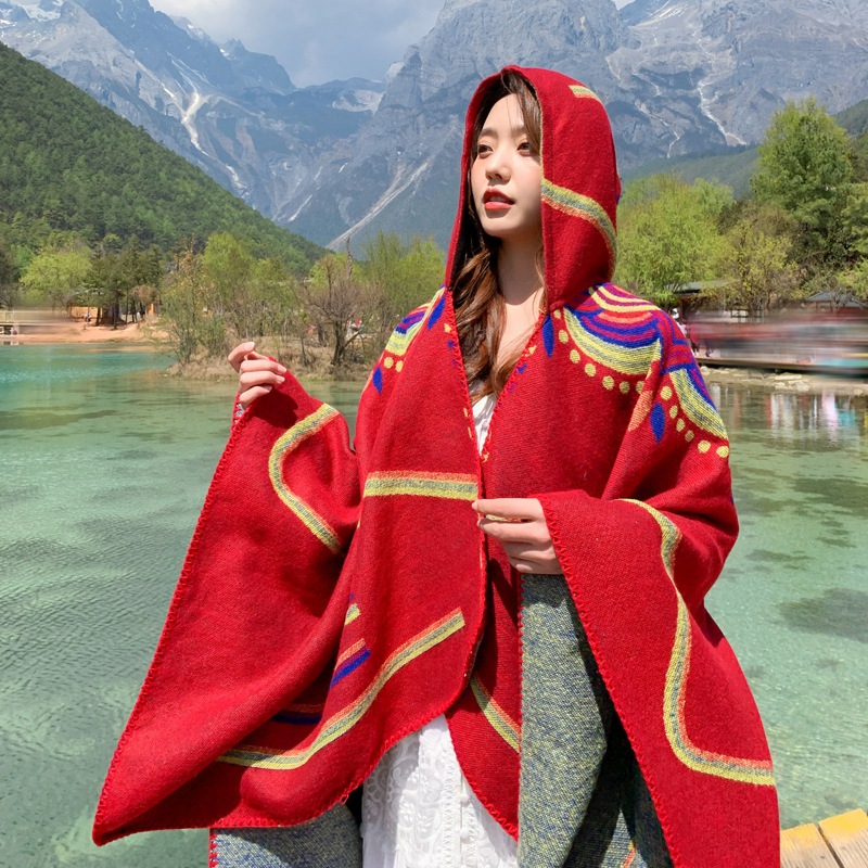 民族风披肩女秋冬季西藏旅游保暖围巾斗篷连帽加厚夏天空调房披风