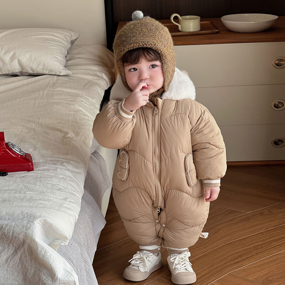 2024 nuevo bebé de invierno de dibujos animados coreanos lindo oso bebé grueso cálido cómodo abrigo de algodón de una pieza suave