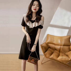 露肩显瘦连衣裙女短袖春季夏装新款优雅气质拼色立体荷叶边小黑裙