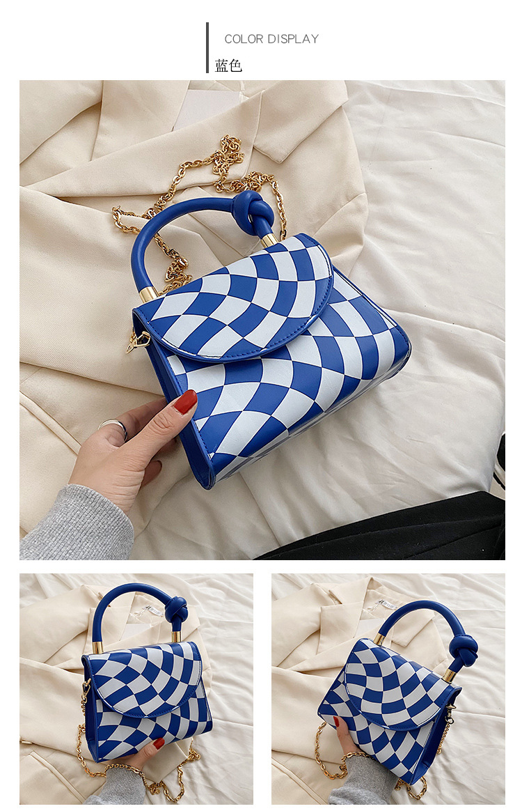 Femmes 2022 Nouveau Plaid Petit Sac Carré Chaîne Sac De Messager 19*15*9cm display picture 28