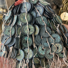 Wholesale antique-style weathered copper coins of the Five Emperors for film and television photography props, collectibles, antiques, street stalls, and copper commemorative coins.