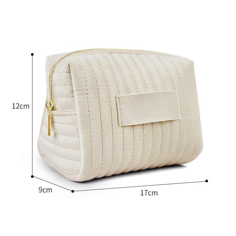 트럼펫-아몬드 화이트