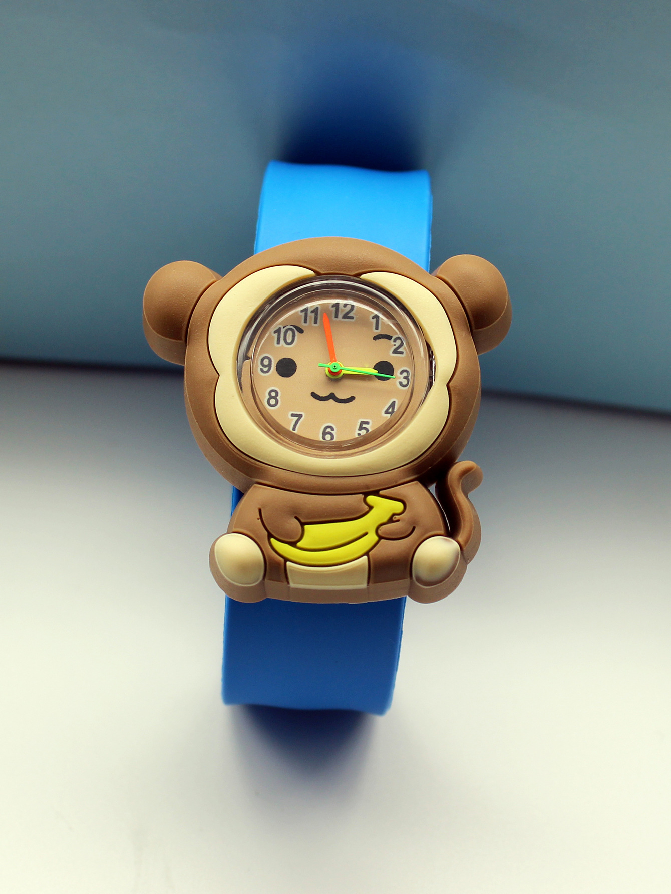 One Piece Buckle Buckle Style Round Dial Shape Holiday Occasion Cartoon Style One Piece Buckle Quartz Watch Women's Watches