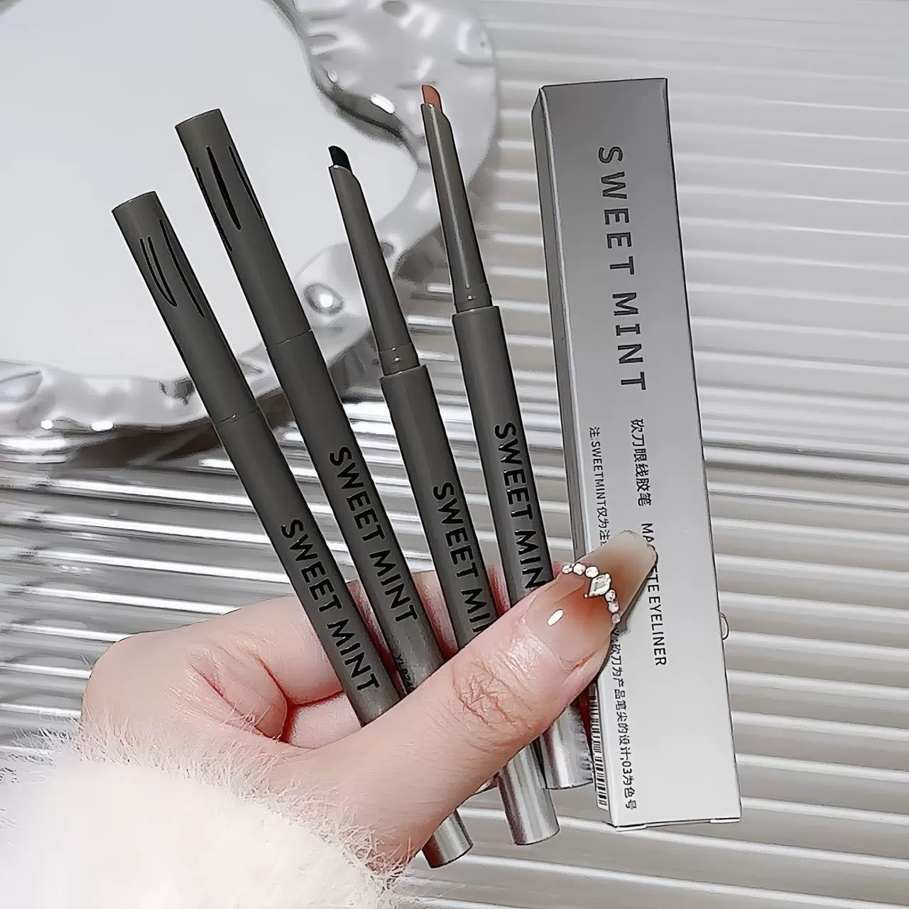 Waterproof Eye Pencil, Long-Lasting Smudge-Proof, Chisel Tip — Red & Multiple Shades