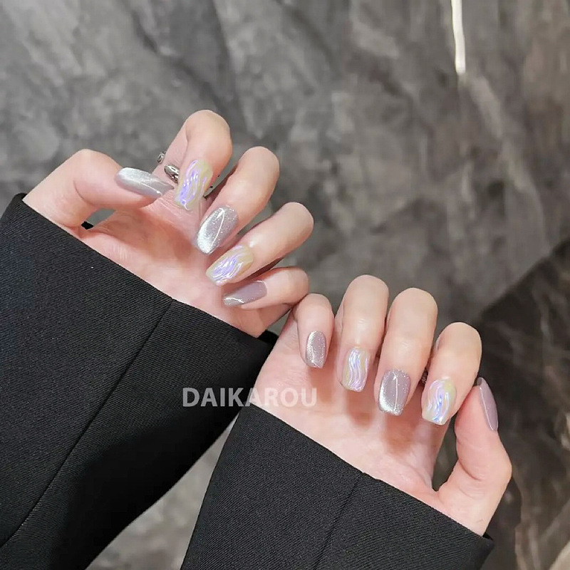 Purple Dazzling Gold Handmade Wearable Nails Cat-Eye High-End Whitening Nail Patches Short and Medium Manicure Wearable Bowknots Purple Dazzling Gold Handmade Wearable Nails Cat-Eye High-End Whitening Nail Patches Short and Medium Manicure Wearable Bowknots
