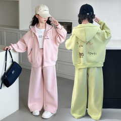 女の子の秋服セット、子供用春2025新作おしゃれな女の子のスポーツツーピースセット、スタイリッシュな秋服