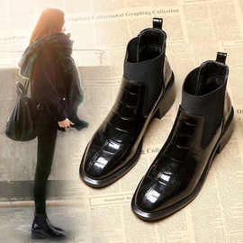 短靴女春秋单靴子2023新款冬百搭中跟马丁靴英伦风粗跟高跟及踝靴
