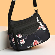休闲单肩包牛津布女包新款印花尼龙斜挎包百搭中年妈妈女士背包