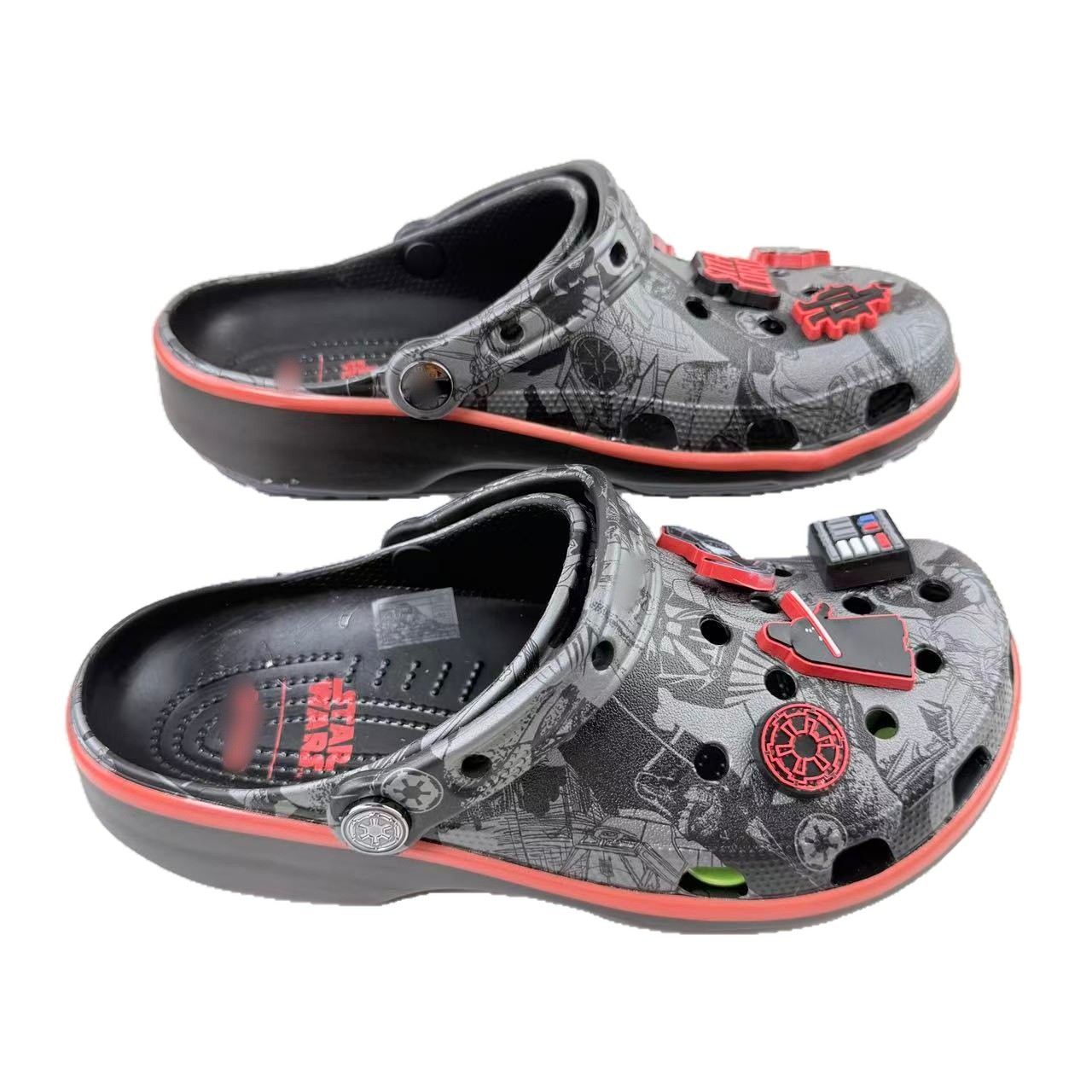 Nuevos zapatos de agujero de Star Wars dibujos animados graffiti personalidad sandalias zapatos de playa fábrica directa al por mayor