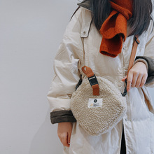 三色补丁仿羊羔绒骰子挎包女秋冬新款百搭毛绒包包小众单肩斜挎包