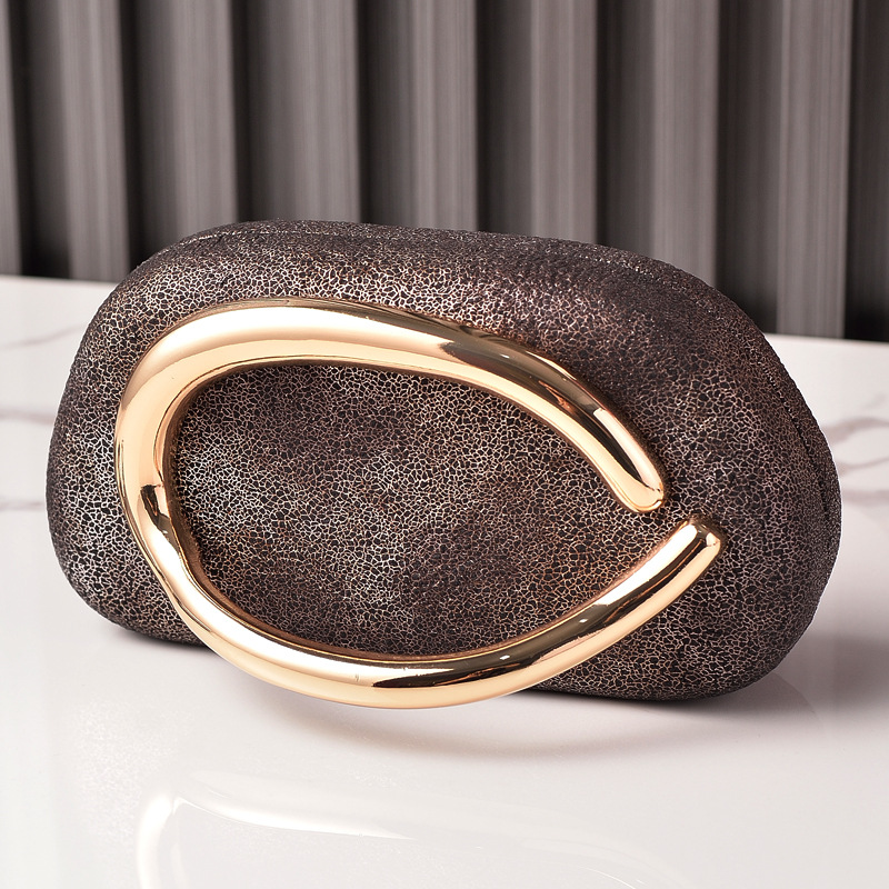 2025 nuevo bolso de cena de mango de metal retro de venta caliente transfronterizo embrague de PU degradado sentido de alta gama europeo y americano