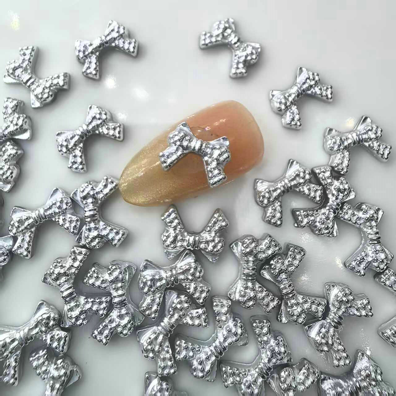 银色美甲饰品批发04.jpg