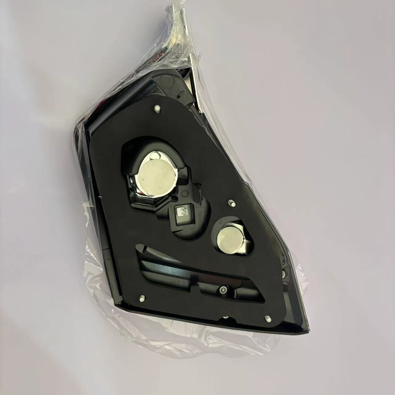 Suitable for 06-20 Toyota Camry rear tail lamp assembly left and right brake reversing lamp cover shell turn signal