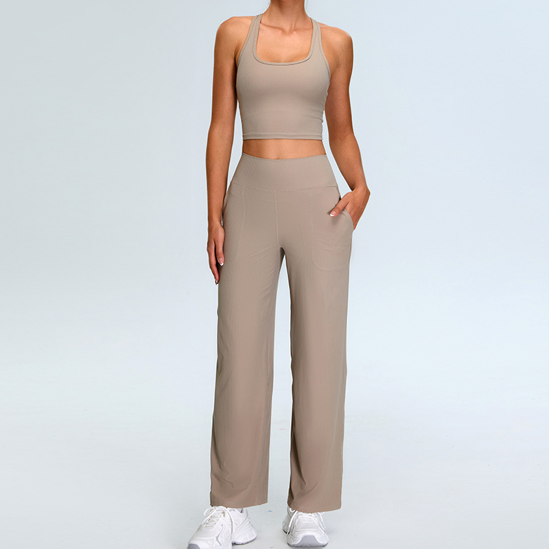 Nuevo estilo europeo y americano en forma de trabajo traje de ropa de yoga con espalda de belleza hilo femenino deportes de ocio traje de ropa de fitness de yoga recto