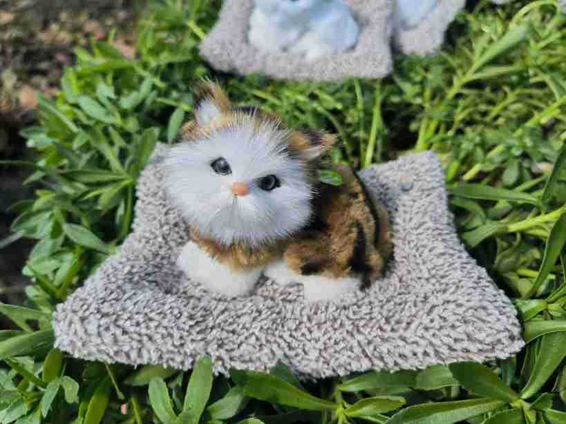 Carbón activado para adornos de automóviles nuevo gato simulado muñeca montado en el automóvil para eliminar formaldehído para atraer la fortuna al por mayor fresco image 11