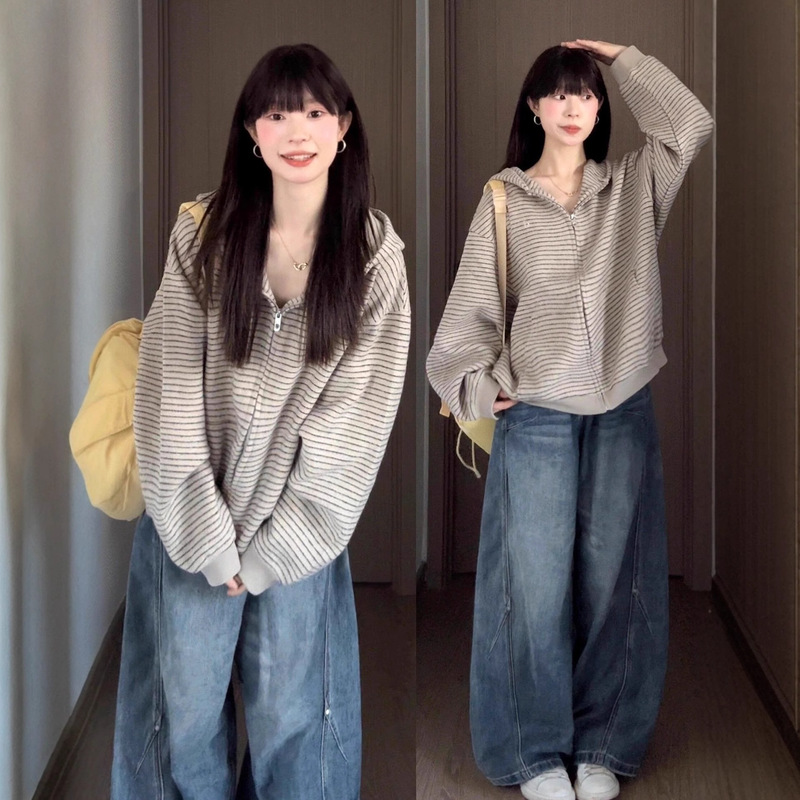 Early Autumn Korean Style Super Nice Striped Sweatshirt Jacket for Women, Autumn 2025 New Unique and Beautiful Small Top Early Autumn Korean Style Super Nice Striped Sweatshirt Jacket for Women, Autumn 2025 New Unique and Beautiful Small Top