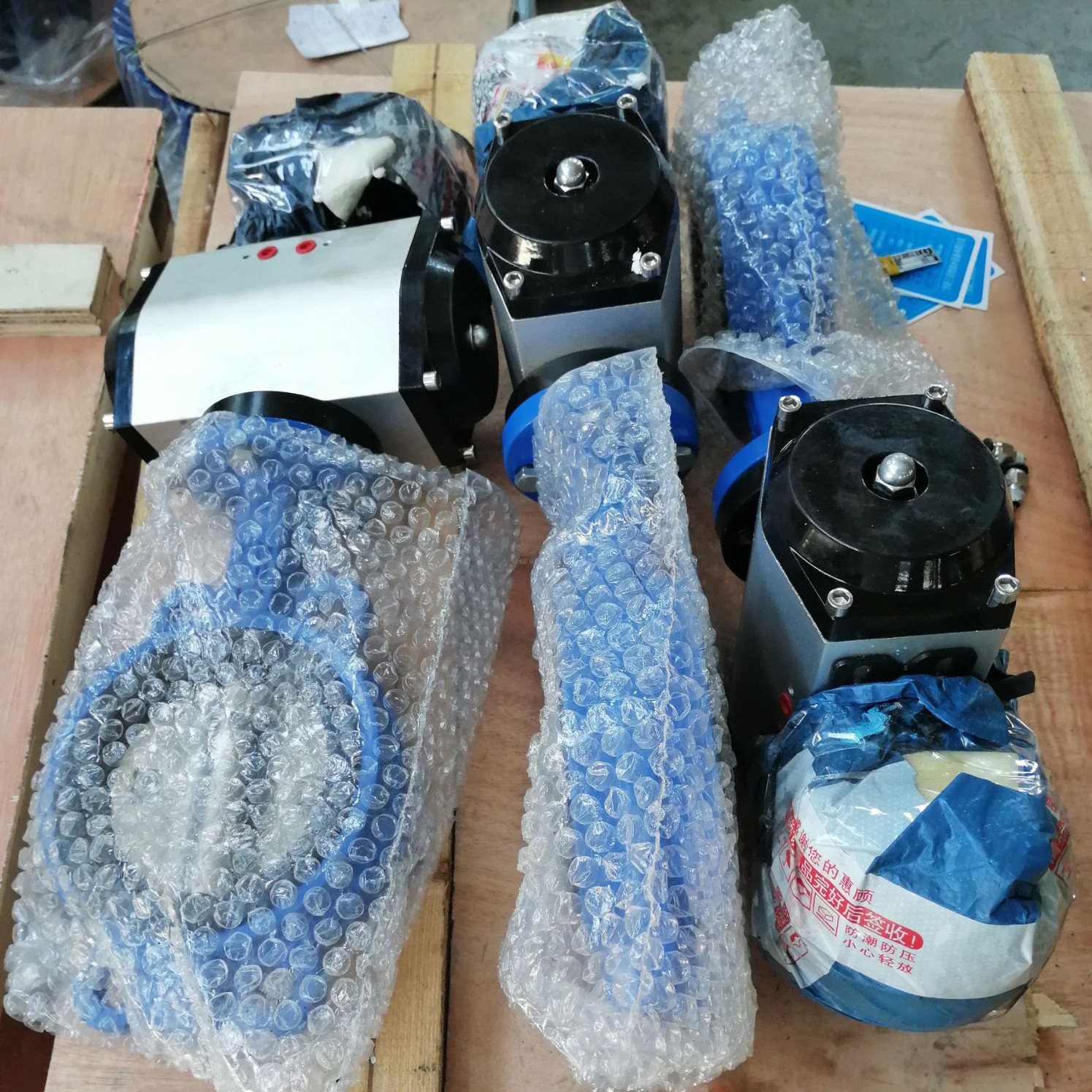 快速切断软密封气动对夹式蝶阀304不锈钢板厂家批发