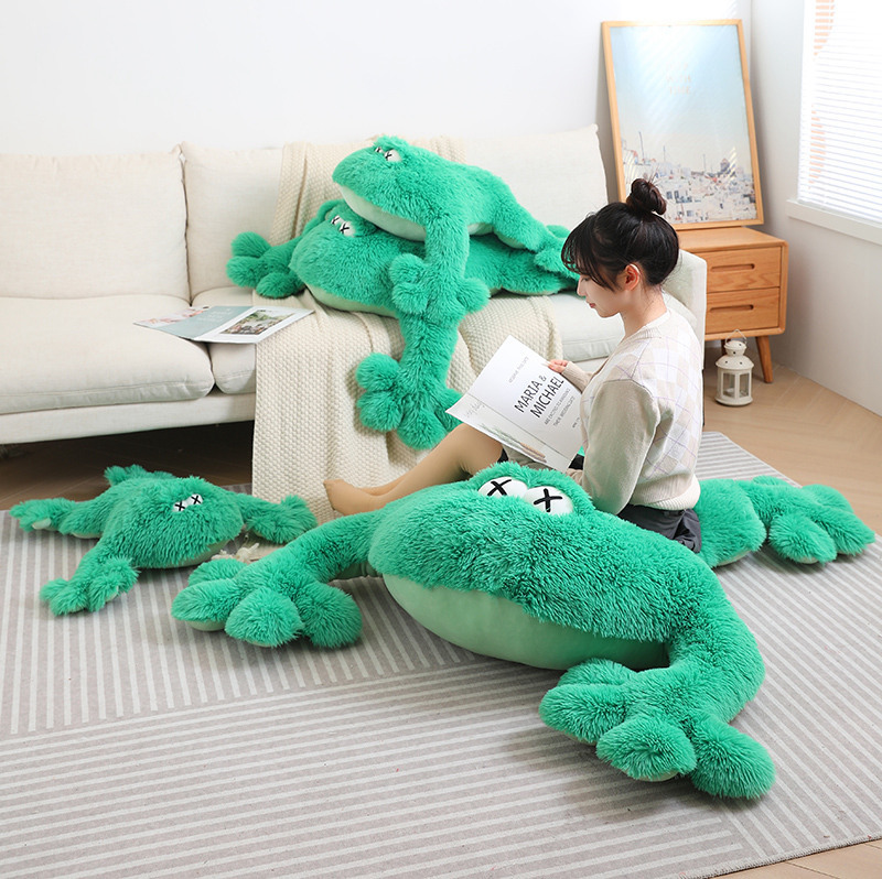 亲亲蛙公仔青蛙家居抱枕卧室毛绒玩具地板客厅地垫地毯榻榻米坐垫