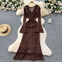 高级感镂空钩花喇叭长袖针织连衣裙女心机V领单排扣开衫收腰长裙